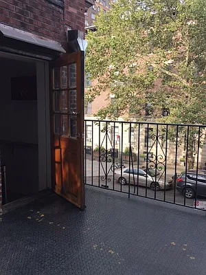 Rented by Eva M. Daniels Realty | media 34