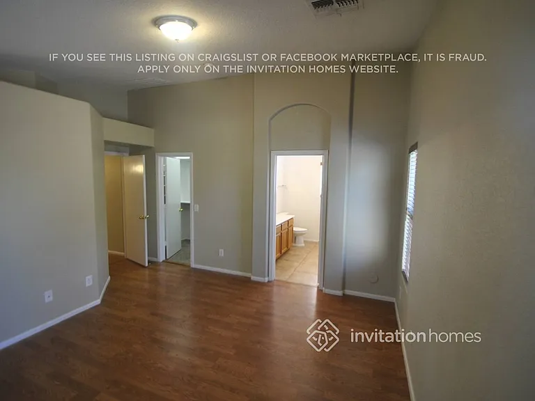 16255 W Moreland St — Photo 8
