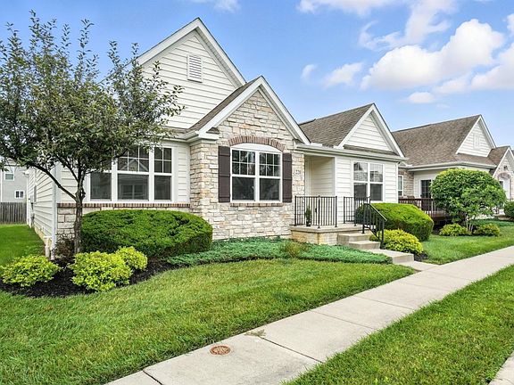 4th image of 220 Sandrala Dr #44