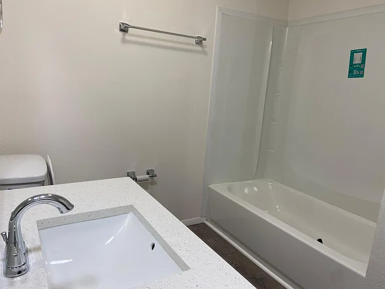219 Meadow Ct #B — Photo 19