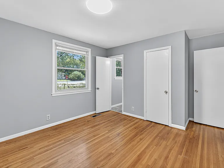 246 Bonnabrook Dr — Photo 32
