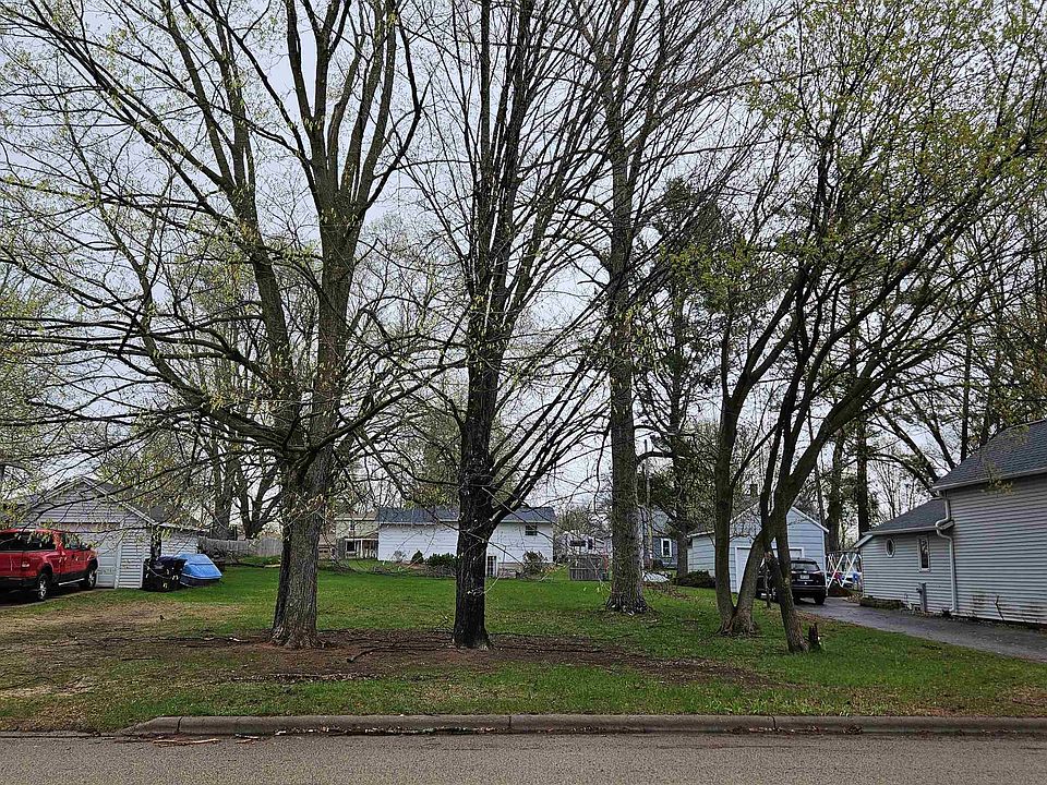 1st image of Weed St #5
