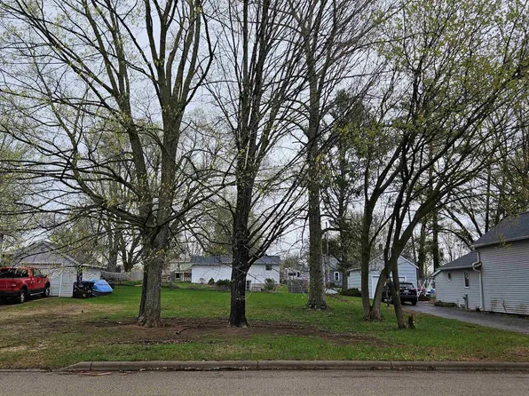 Weed St #5, Shawano, WI 54166