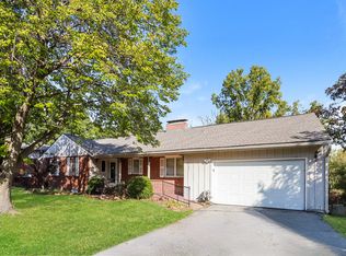 3402 NW Oakcrest Dr, Kansas City, MO 64151