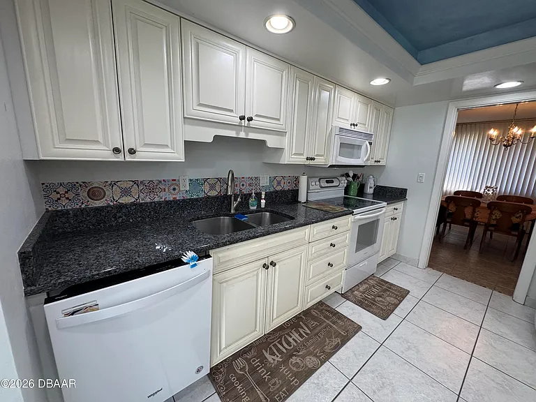 120 Ocean Grove Dr — Photo 9