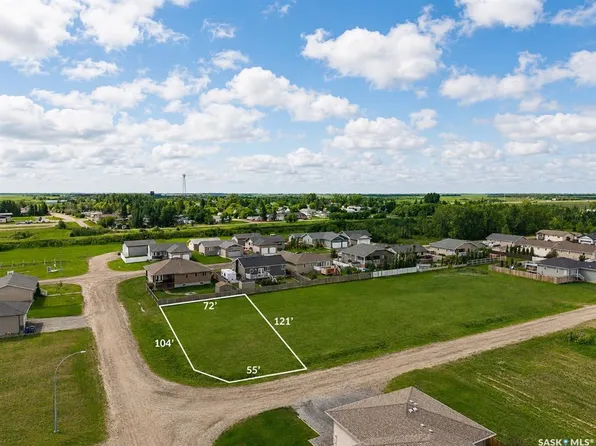 311 Ead ROAD, Mclean, SK S0G 3E0