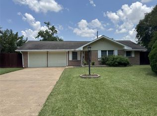 10518 Hazelhurst Dr, Houston, TX 77043