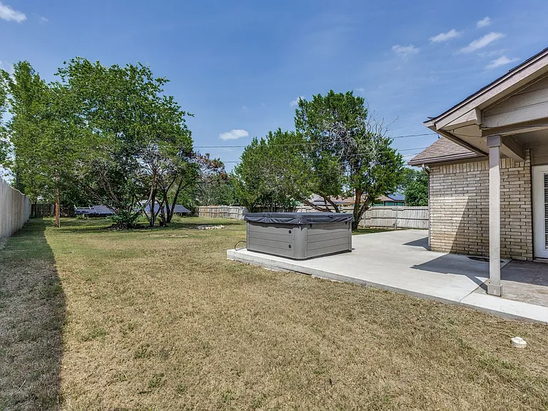 8602 Skyview — Photo 21