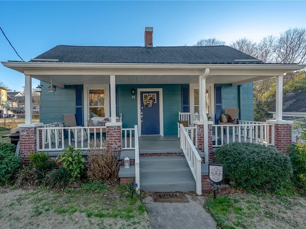 15 Sparks Ave, Ware Shoals, SC 29692