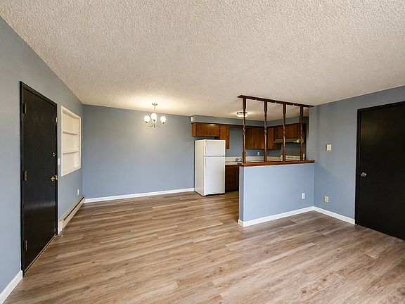 3rd image of 3432 Hoyt Ave #6