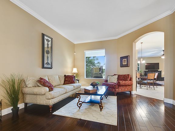 5th image of 366 Da Gama Dr