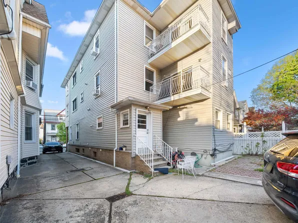 37 47th Street image 1 of 41