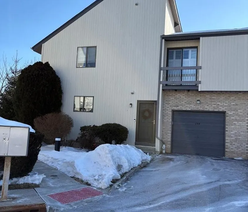 186 Locust Ln