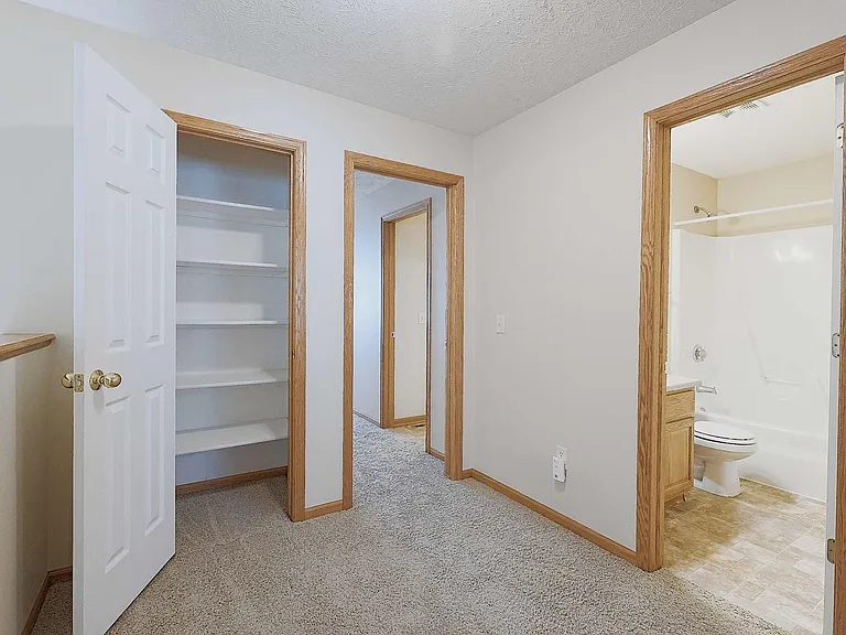 5824 NW 14th Ct — Photo 10