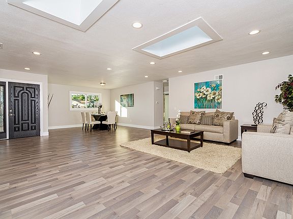 4th image of 5615 Ashland Ave