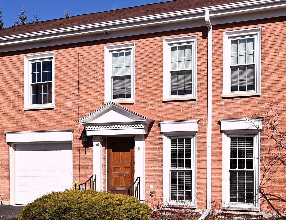 1st image of 736 York Ct #736