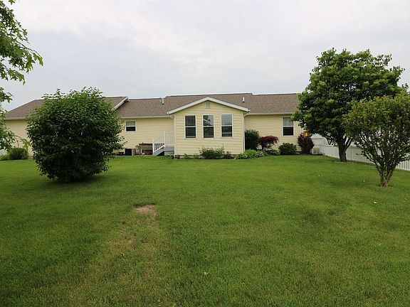 5th image of 608 Walden Ct E