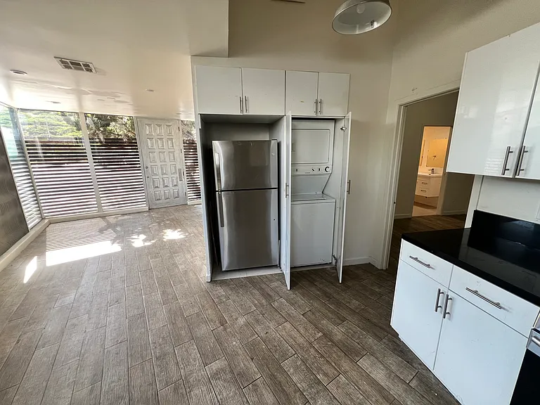 1245 W 2nd St — Photo 5