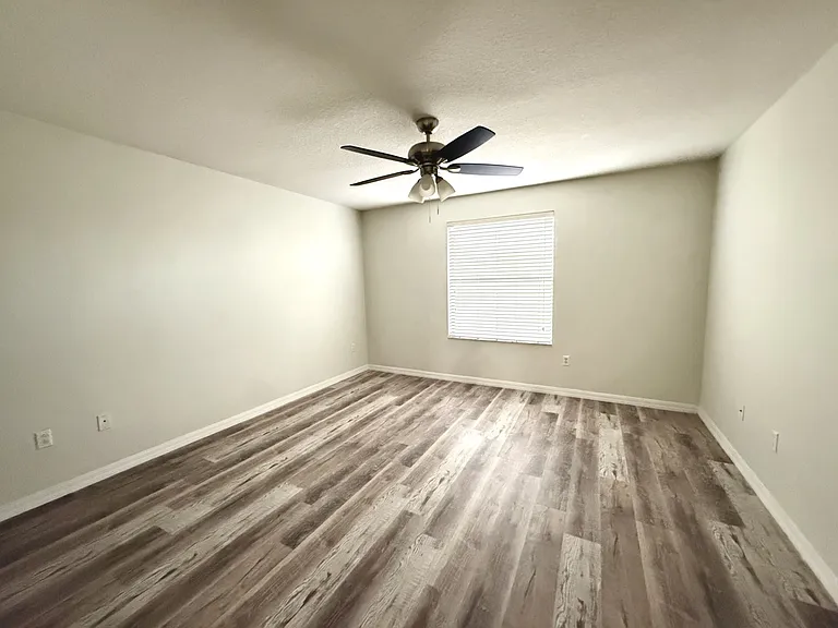 2525 Oleander Lakes Dr — Photo 13