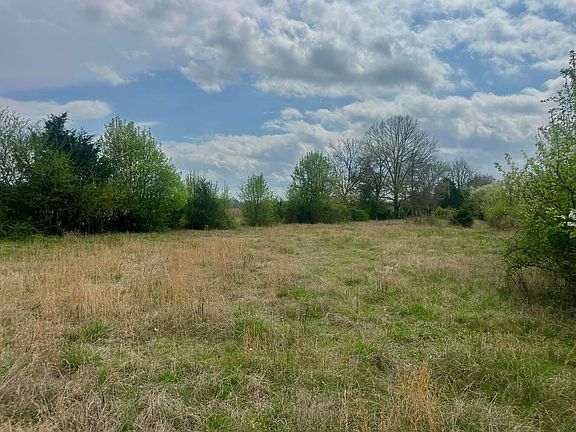 4th image of 15375 Zehner Rd