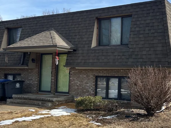 613 N 40th St, Council Bluffs, IA 51501