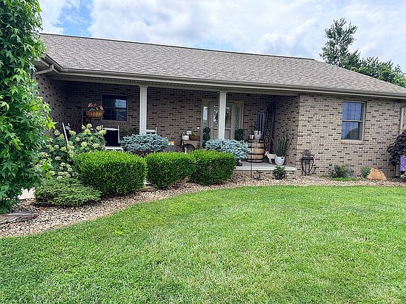 3rd image of 92 Avian Ln