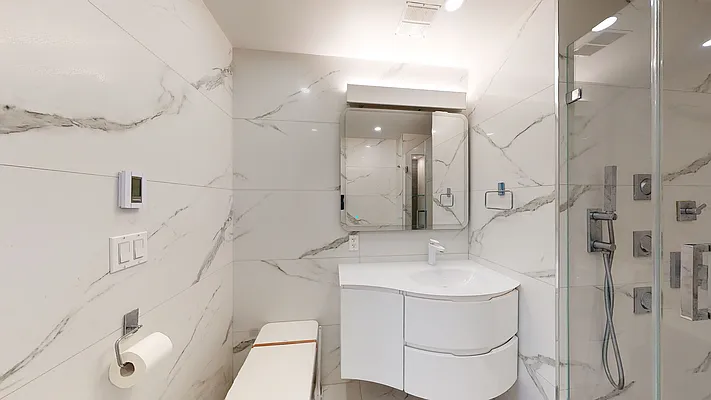 Sold by Diamond Real, Inc. | media 1