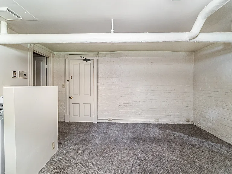 1000 Center Ave #14 — Photo 9