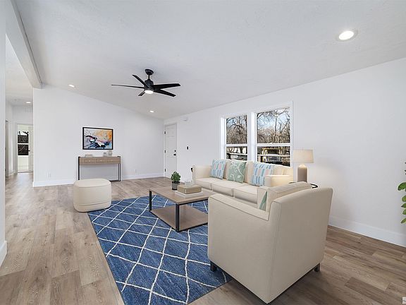 4th image of 5376 Carol Dr