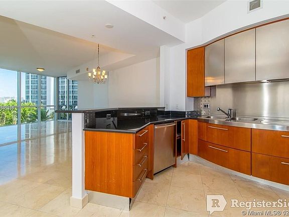 5th image of 18101 Collins Ave #U603u