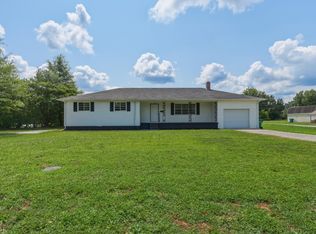 1006 W Montgomery Ave, Sheffield, AL 35660