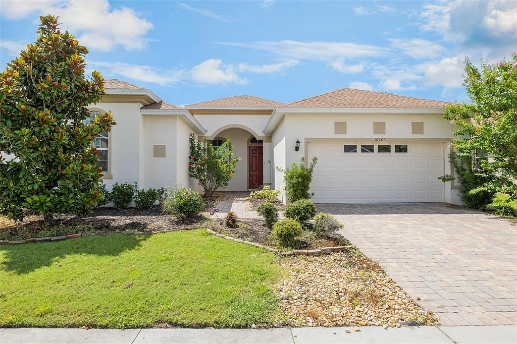 4 bed, 3.0 bath, 2671 sqft, $2,575 — Photo 2