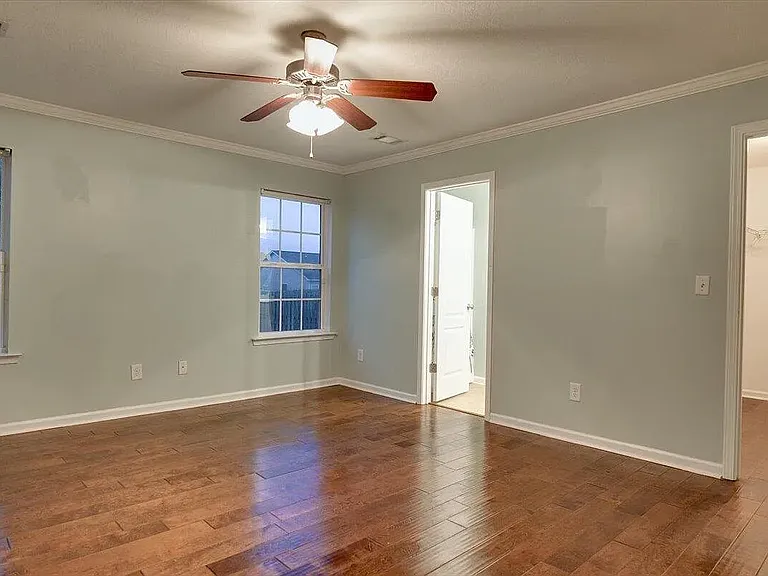 756 Keyes Dr — Photo 11