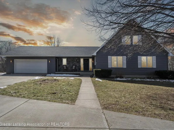 401 William Durfee Dr, Eaton Rapids, MI 48827