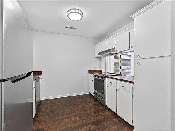 5th image of 2741 Jobee Dr APT 5