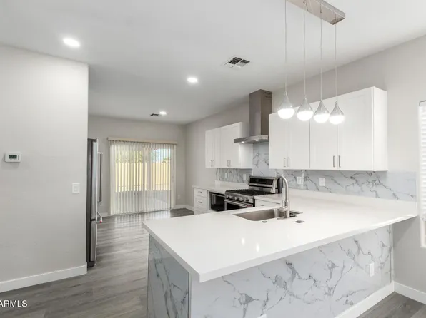 16008 N HOLLYHOCK Street, Surprise, AZ 85378