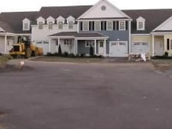 101 Meetinghouse Rd, Norfolk, MA 02056