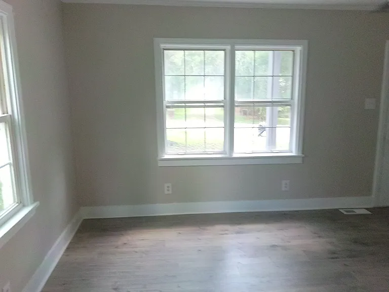 402 Green Acres Dr — Photo 14