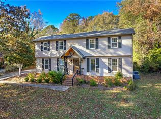 236 Heathwood Dr, Spartanburg, SC 29307