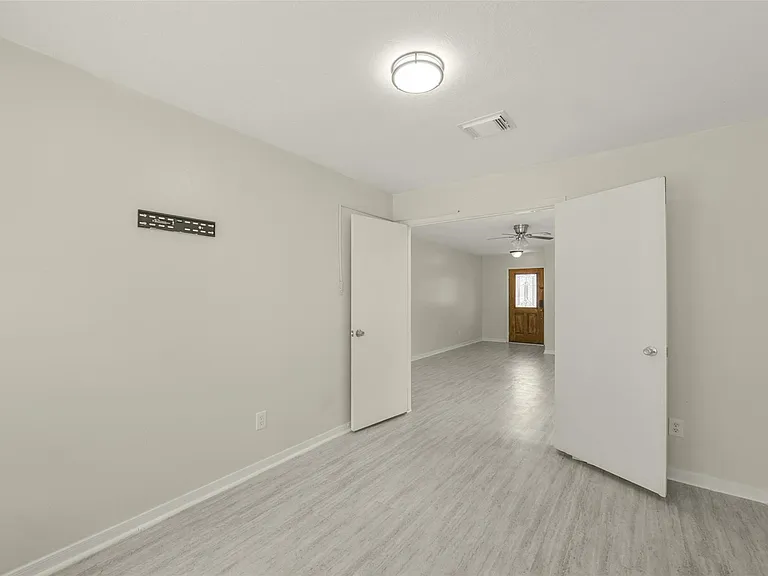 839 Autumn Point Ln — Photo 22