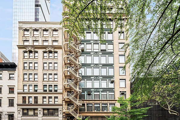 Sold by Compass | media 10