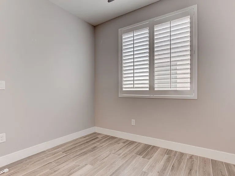 9020 Nopah Peak Ct — Photo 10