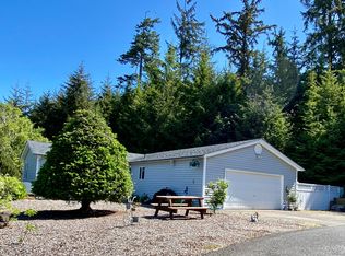 615 SE Ball Blvd, Waldport, OR 97394