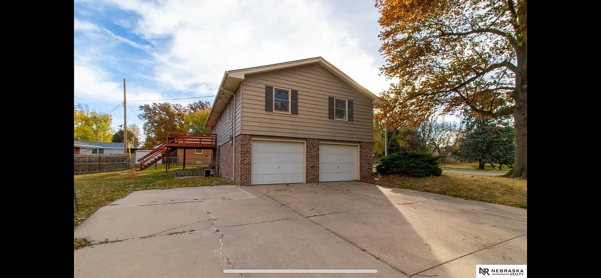 Building Photo - 6248 Holdrege St