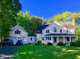 8 Chaisson Rd, Newburyport, MA 01950