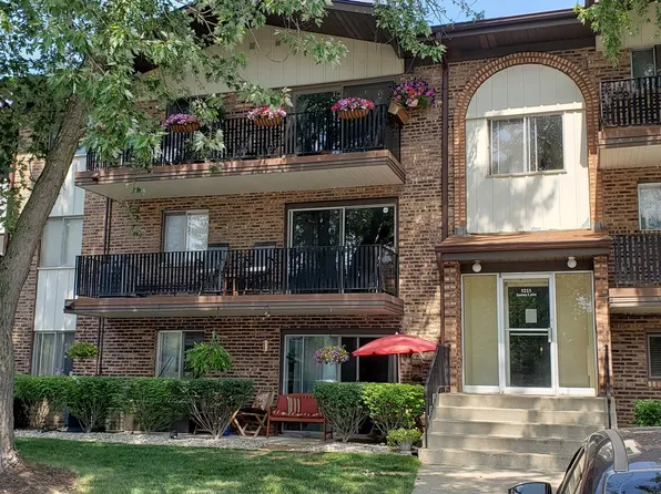 5233 James Ln APT 1319, Crestwood, IL 60418