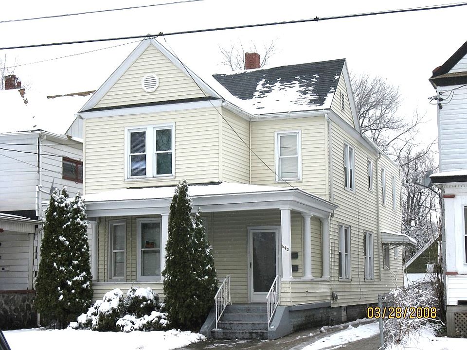 1st image of 642 E 7th St #1
