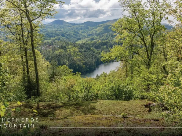 723 Shepherds Gap Road, Cullowhee, NC 28723