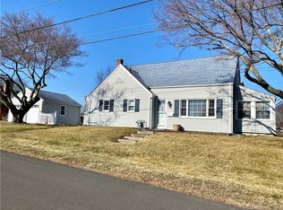 10 Hollywood Ave, Stratford, CT 06614