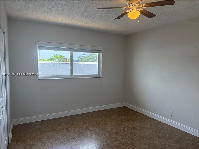 715 NE 2nd Ave #204 — Photo 12